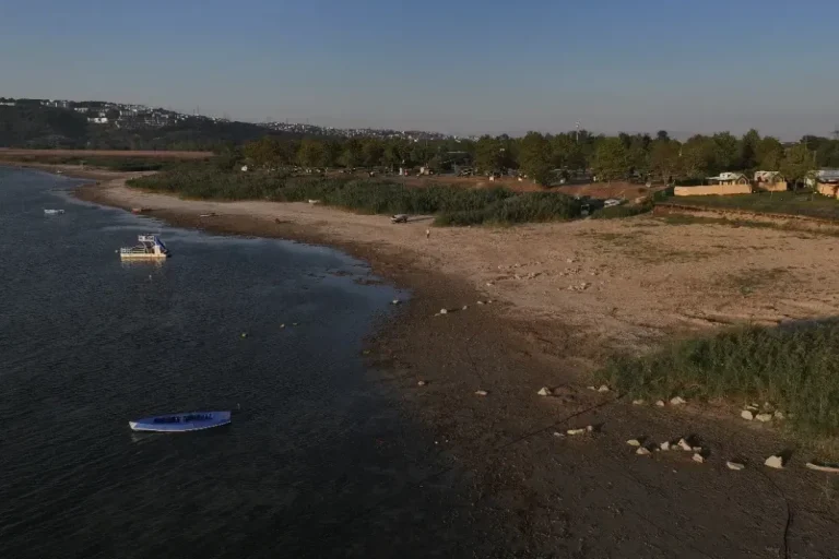 sapanca-golu-ne-agir-sanayi-yuku-uyarisi-1766930059-820_large