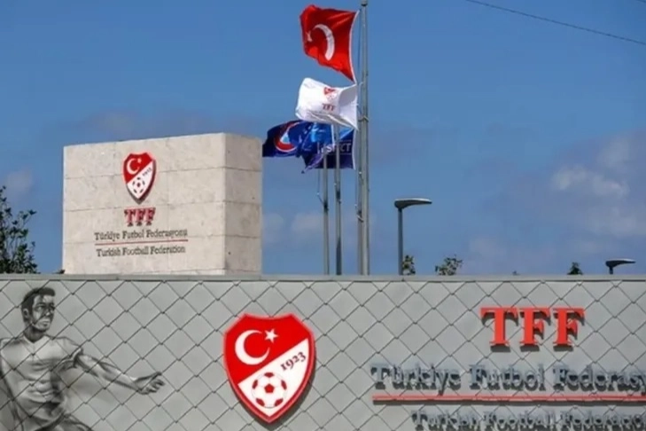 tff-den-sok-karar-152-hakem-bahis-ten-pfdk-ya-sevk-edildi-1761673907-311_large