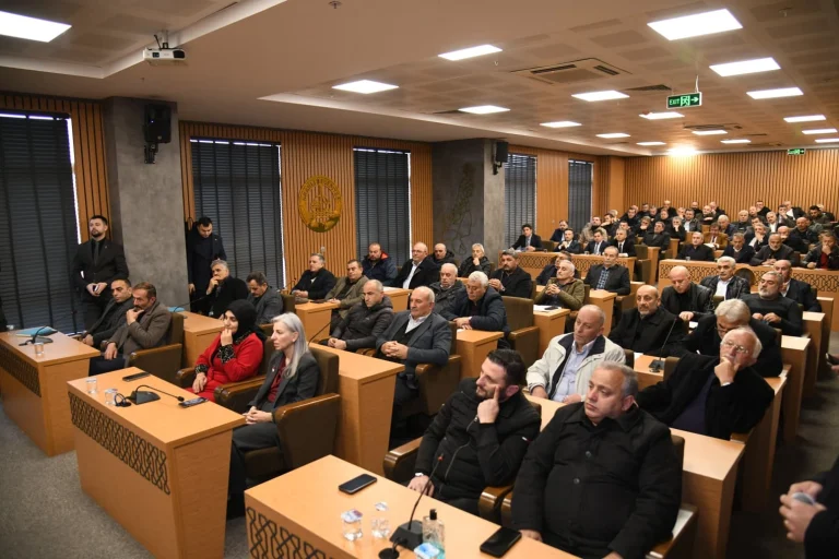 trabzon-buyuksehir-den-arakli-ya-osb-vurgusu-1767013002-742_large