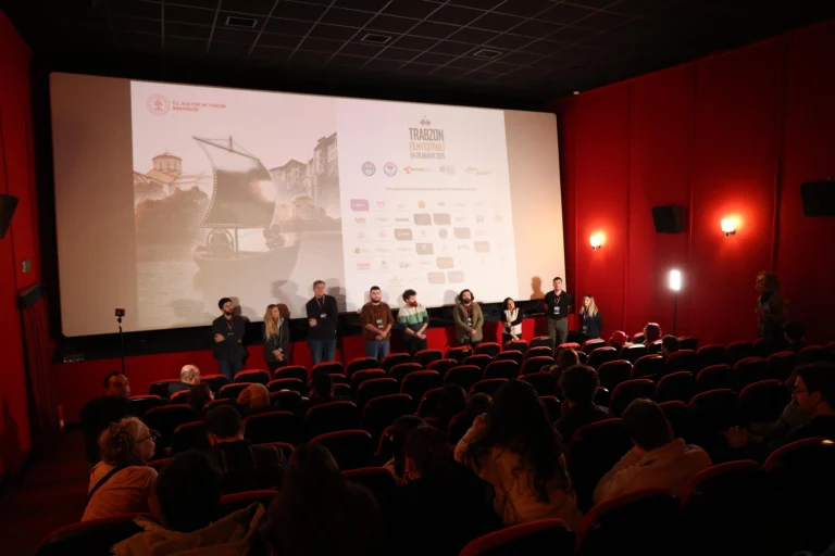 trabzon-da-sinema-ruzgari-suruyor-1766752757-239_large