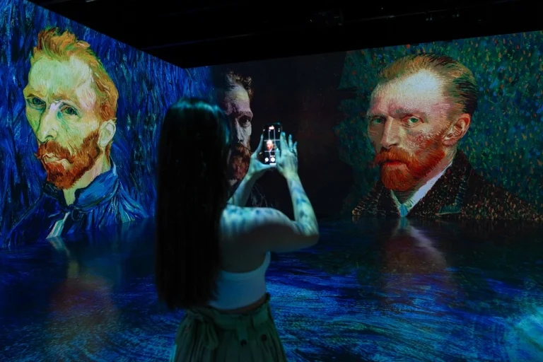 van-gogh-isiginda-izinde-sergisi-22-subat-a-kadar-istanbul-ddm-de-1766571090-480_large