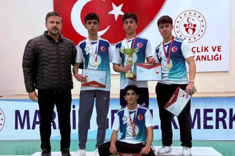 yesilli-genclerbirligi-nden-cifte-sampiyonluk-1766473313-107_large