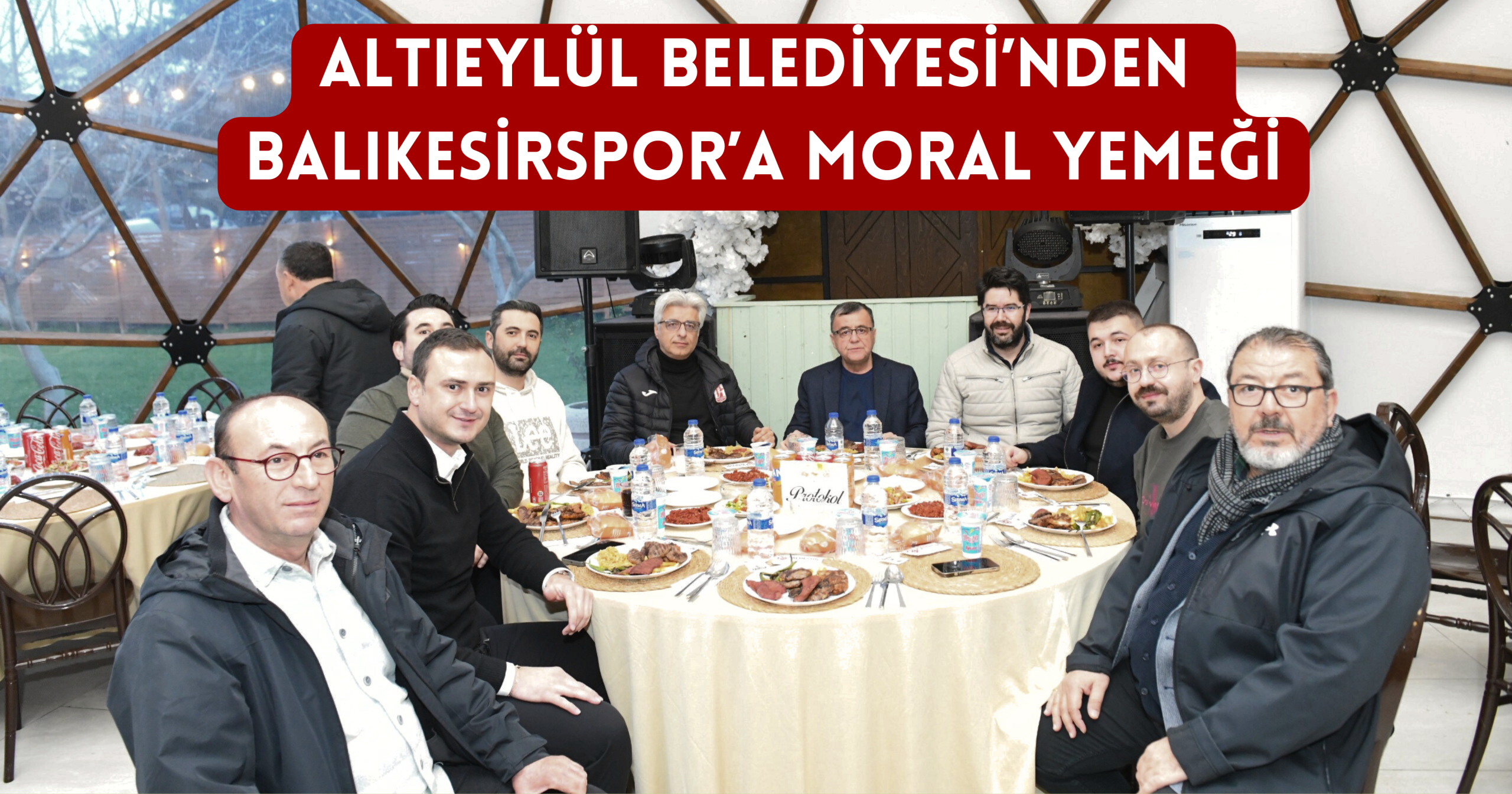 Geri geri gelen kamyonun altında jaldı