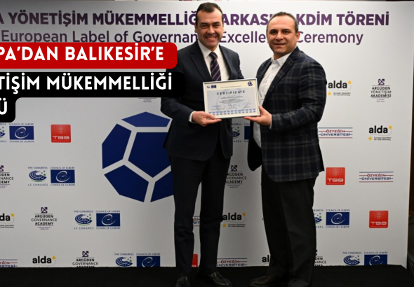 Geri geri gelen kamyonun altında jaldı