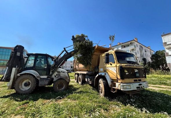 AYVALIK’TA BELEDİYE EKİPLERİ KURBAN BAYRAMI SÜRESİNCE 724 MESAİ YAPTI (7)