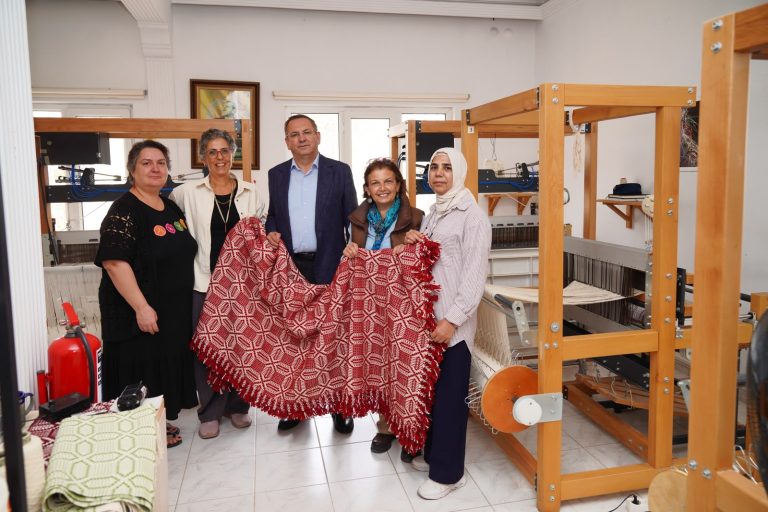 GİRİT BATTANİYESİ KADIN EMEĞİYLE YENİDEN HAYAT BULUYOR